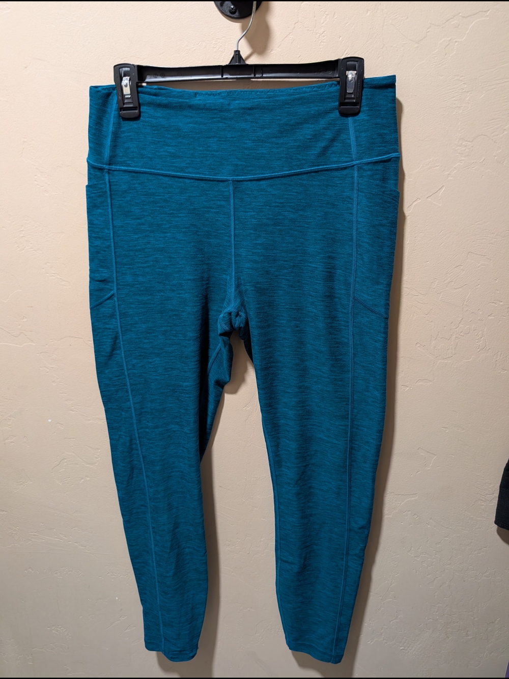EUC Victoria Secret Teal Heathered Leggings W/Side Pockets Large